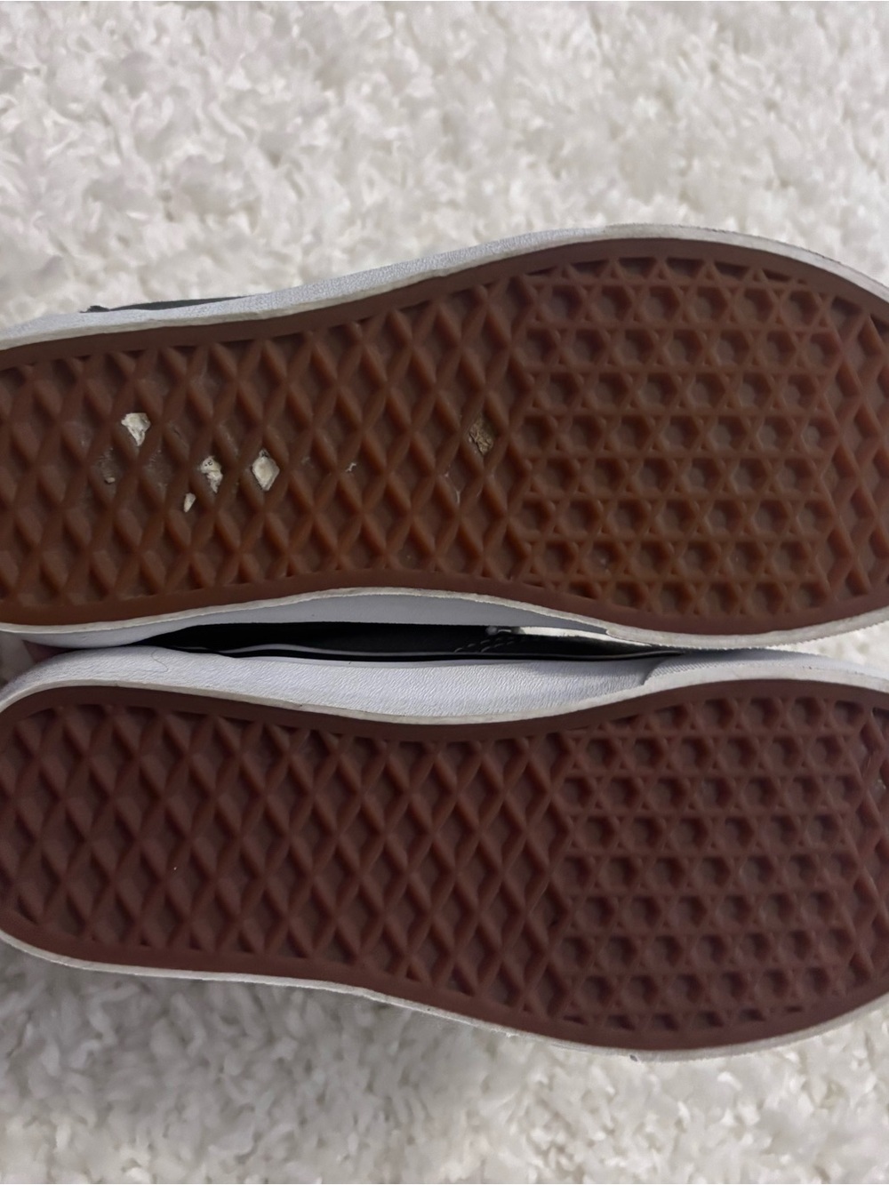Vans Women’s Low-Top Sneakers in Gray and White - Picture 4 of 4
